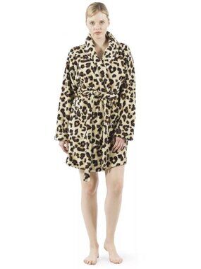 New with Tags:  Linum Home Textiles Super Plush Luxurious Soft Leopard Print